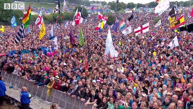 Ellie Goulding - Love Me Like You Do (Glastonbury 2016)