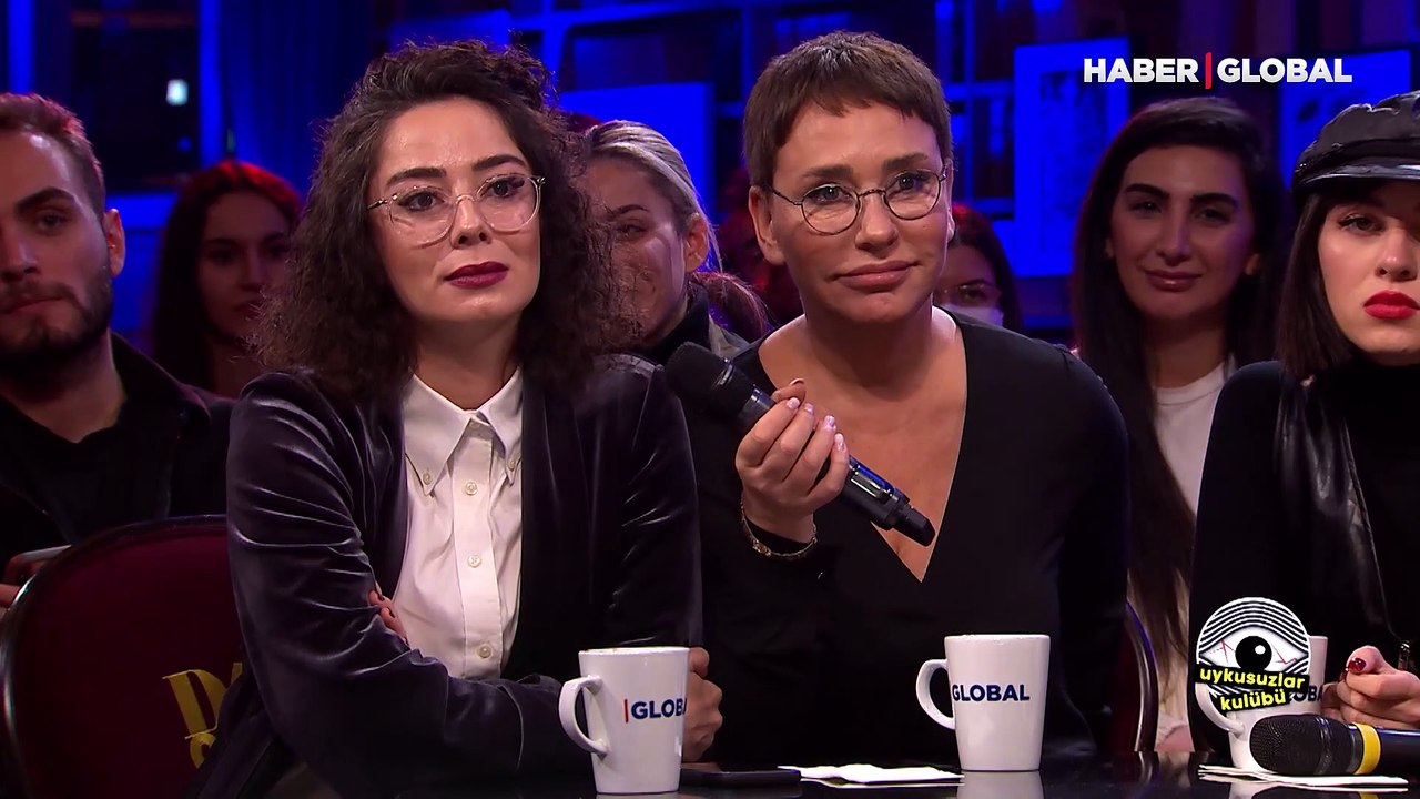 Okan Bayülgen: Madem çıplak denize girmek istiyorsun...