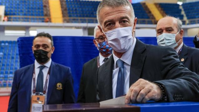 Son Dakika: Ahmet Ağaoğlu, yeniden Trabzonspor başkanı seçildi