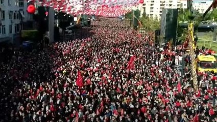 Valilik, Mersin'deki kalabalık için "21 bin 500 kişi" dedi, CHP'den yanıt gecikmedi: Gerçekleri küçültmeye kalkan, kendini küçültür