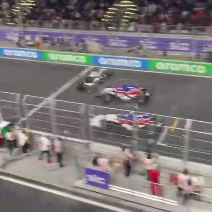 F2 2021 Jeddah Feature Race Start Massive Crash Pourchaire Fittipaldi Amateur