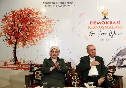 Son dakika haberleri... Cumhurbaşkanı Erdoğan: Asırlık hesaplaşmaların hepsinden de alnımızın akıyla çıktık, şimdi aynı mücadeleyi ekonomide veriyoruz
