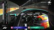 O duelo de titãs terminou com colisão! Na tentativa de passar Verstappen, que estava cedendo posição para o britânico, Hamilton bate no carro da Red Bull. Assista!