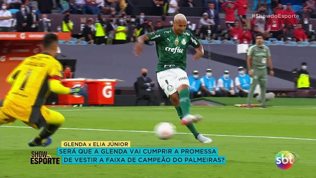 O Glenda... Aposta dura hein? A flamenguista teve que usar a faixa do Palmeiras TRICAMPEÃO da Libertadores! Elia se deu bem nessa! Que dia histórico para o Show do Esporte!#ShowDoEsporte