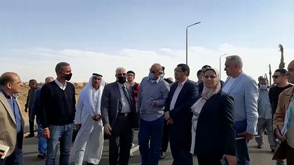 محافظ جنوب سيناء يتفقد مخر السيل بطريق حمام موسى