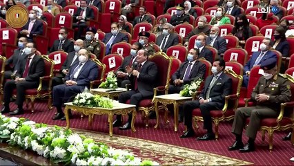 أطفال قادرون باختلاف يسألون الرئيس السيسي_ مبسوط إنك رئيس؟