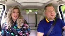 Weird Things Everyone Just Ignores About Kelly Clarkson's Marriage