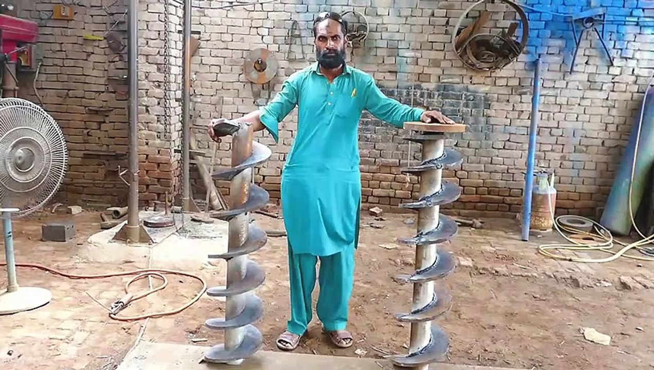 Amazing Technique of Making a Heavy-Duty Screw Conveyor