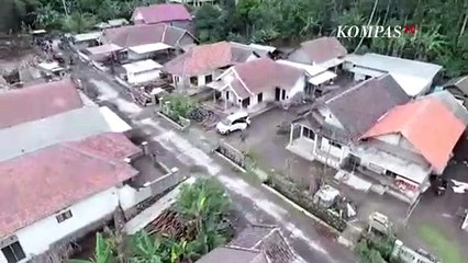 Gambar Udara Kondisi Terkini Desa Sumberwuluh Pasca-Erupsi Semeru
