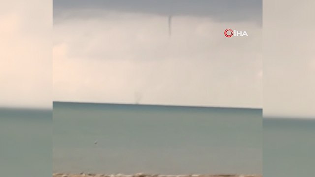 Antalya'da denizde iki farklı noktada çıkan hortum kamerada