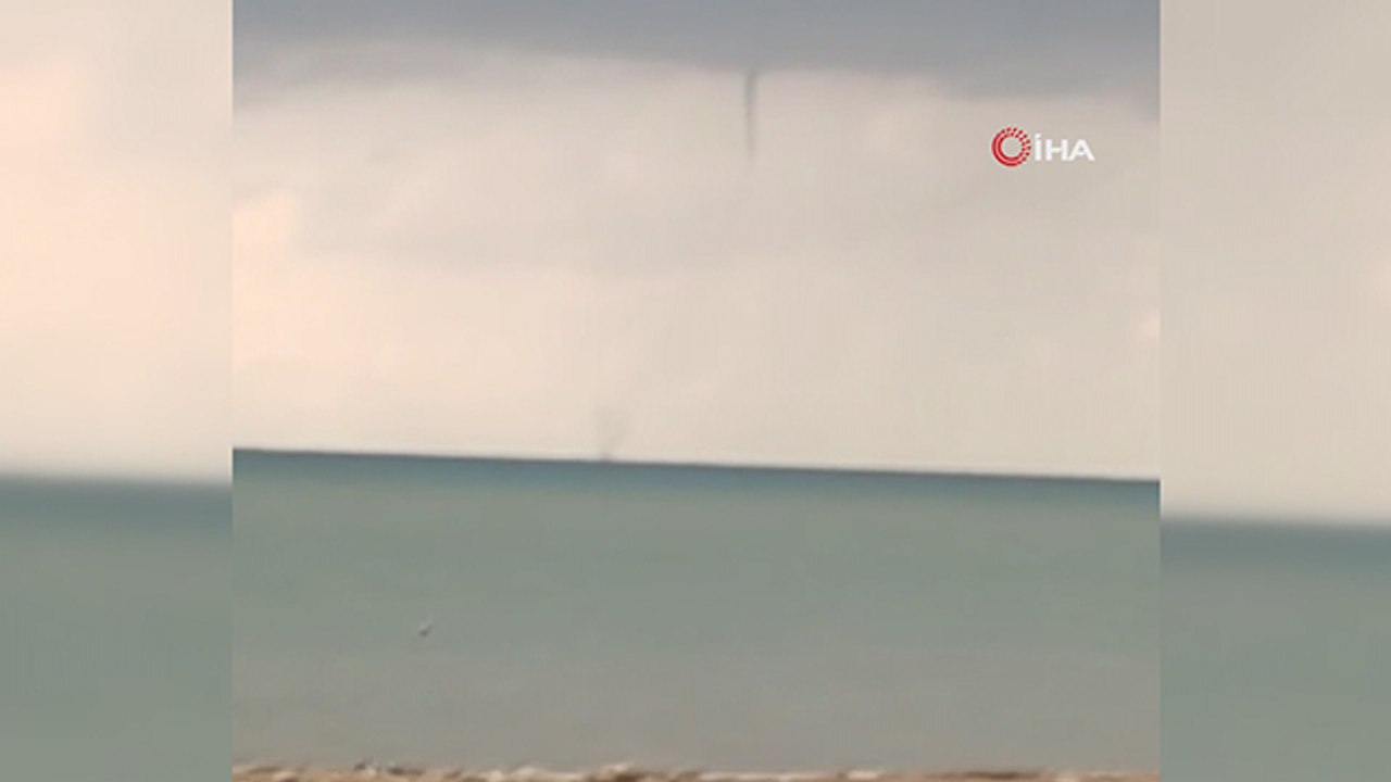 Antalya'da denizde iki farklı noktada çıkan hortum kamerada