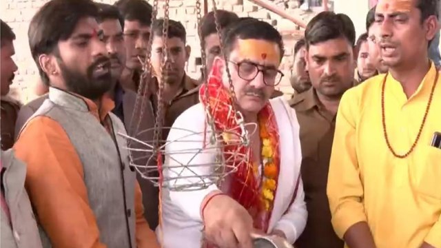 Waseem Rizvi quits Islam and converted to Hinduism