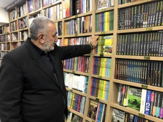 Çobanlık yaparken çöpten bulduğu kitap hayatını değiştirdi