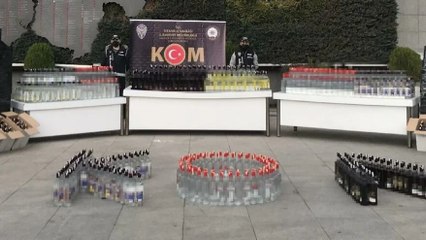 Polis TIR'ı durdurdu: 4 milyonluk öldüren içki ele geçirildi