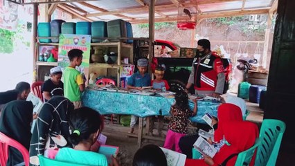 PRESISI Inspiratif : Bripka Andi Ikbal Rosani Mendirikan Perpustakaan Keliling Di Daerah Terpencil (3/4)