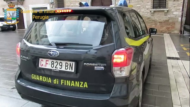 Guardia di finanza, scoperta maxi truffa sulle auto