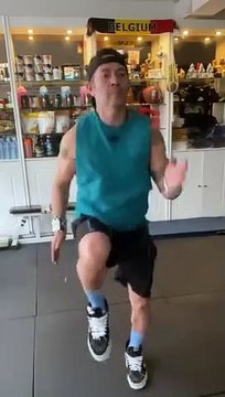 —Gear by @bodyengineers —Happy Saturday 2 All ! —Salut la famille, j’espère que vous allez bien? Voici mon entraînement Haut du Corps de ce samedi matin. Bon week-end.« Life is 10% what happens to me and 90% of how I react to it. « —SAVE This