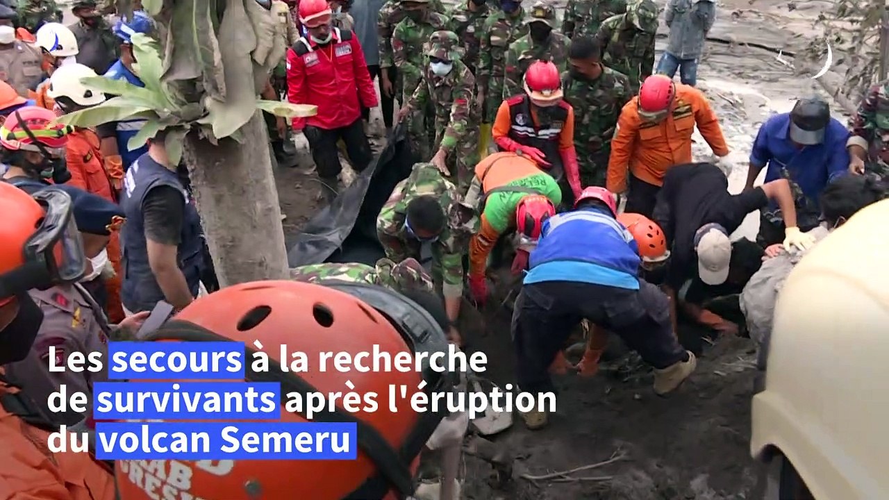 Indonésie: l'activité du volcan Semeru ralentit les opérations de secours