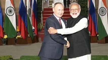 Watch: PM Modi welcomes President Putin at Hyderabad House in Delhi