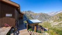 Dans les Alpes, un refuge du massif des Ecrins recherche son futur gardien