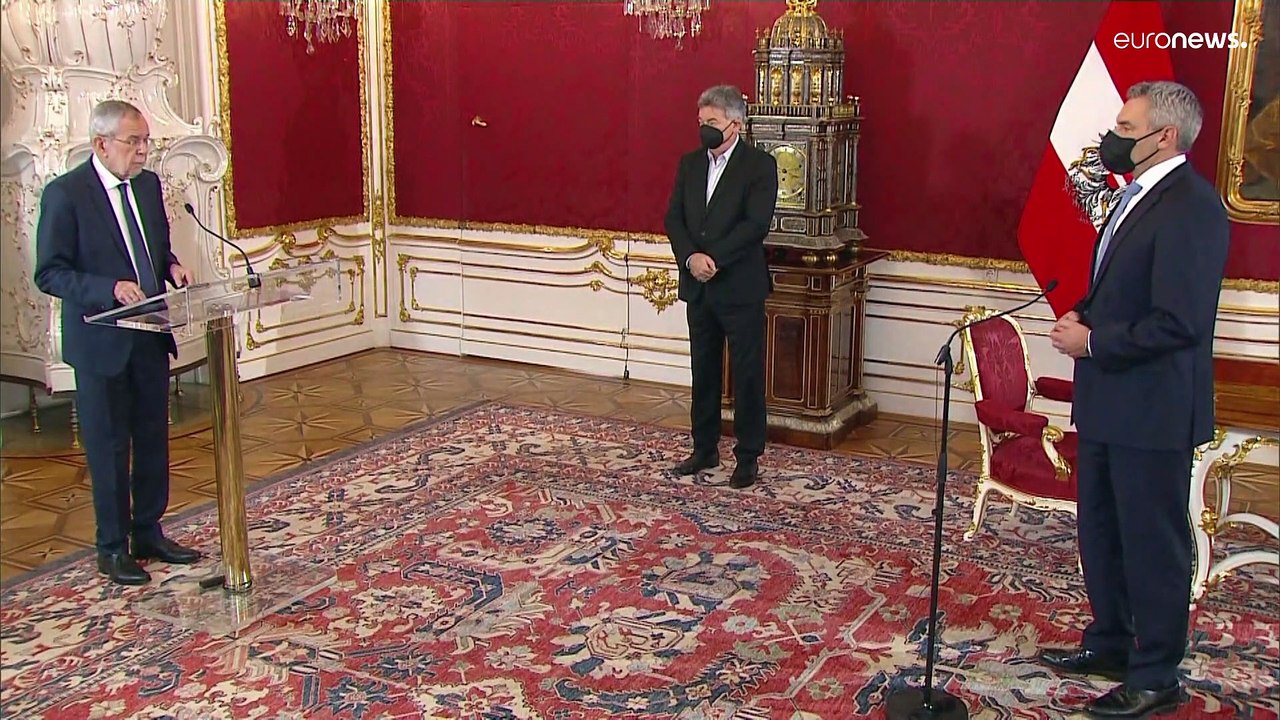 Neuer kanzler in Österreich ist karl nehammer (49)