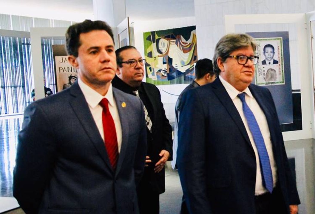 ‘Jejum e silêncio’ de Veneziano e João Azevêdo aponta para união de forças oposicionistas na Paraíba, diz padre