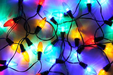 10 Holiday Safety Tips From the American Red Cross
