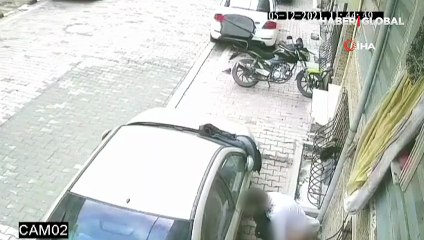 İğrenç olay kamerada! Sokak ortasında pantolonunu indirerek tuvaletini yaptı