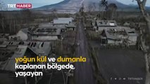 Semeru Yanardağı ardında gri bir alan bıraktı