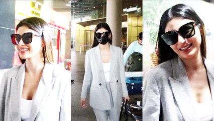 Mouni Roy Wishes A Happy Married Life To Katrina And Vicky