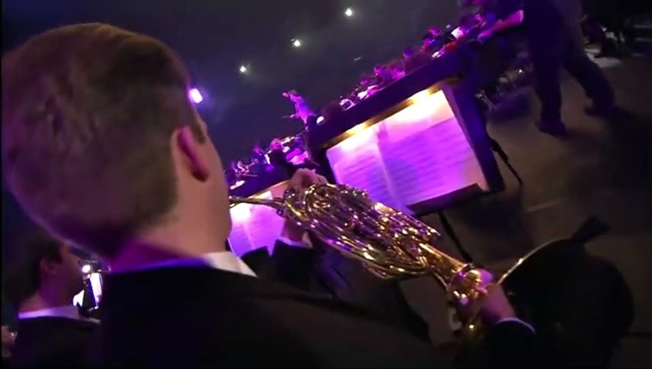 John Miles  interprète "Music" en live (2001)