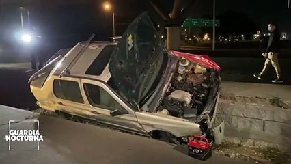El conducir bajo los influjos del alcohol provocó que un conductor volcara en su automóvil sobre carretera a Chapala