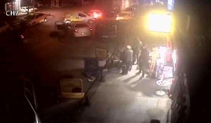 Son dakika haber... Ümraniye'de geri geri kayan kamyon, arkasındaki araçları biçti...Feci kaza kamerada