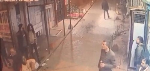 Son Dakika | BEYOĞLU'NDA YUMRUKLU GASP İDDİASI: YABANCI UYRUKLU KİŞİ ÖLDÜ