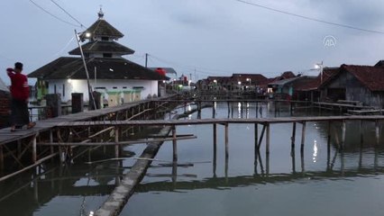 ENDONEZYA - Orta Java'da halk 4 yıldır gelgit taşkınları ile mücadele ediyor