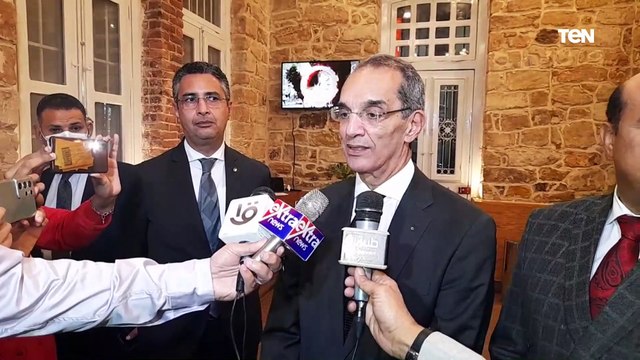 بعد مرور ١٠٦ عام على إنشاءه.. وزير الاتصالات يفتتح مكتب بريد أسوان التاريخى بعد تطويره