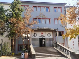 Son dakika haberleri! SIVI SABUN VE ŞAMPUAN KUTULARINDAN ESRAR ÇIKTI; 2'Sİ ÖĞRETMEN 3 GÖZALTI