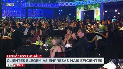 Mais de 11 milhões de consumidores elegeram as empresas mais eficientes no contato com o público. Um dos destaques do prêmio "Reclame Aqui" foi para o setor de atendimento ao cliente.