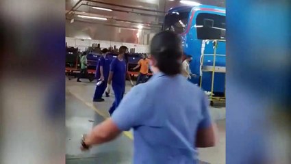 Imagens internas mostram incêndio na empresa Mascarello