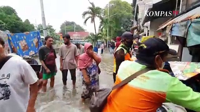 Pemprov DKI dan Pemerintah Pusat Bangun Tanggul untuk Tangani Banjir Rob di Jakarta
