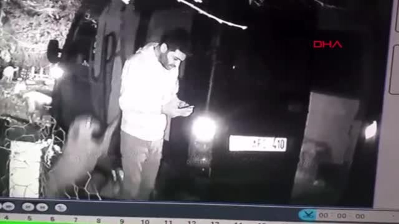 KÖPEĞİ TEKMELEYEN HAYVANLARI KORUMA DERNEĞİ ÜYESİ, İSTİFA ETTİ
