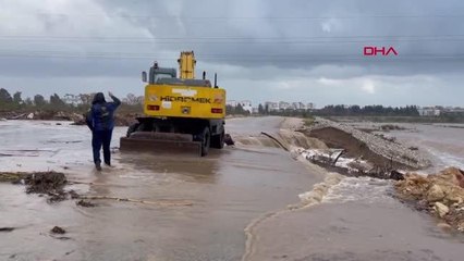 KONYAALTI BELEDİYESİ'NDEN FIRTINA TEYAKKUZU