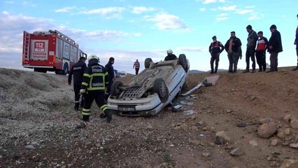 Virajı alamayan otomobil takla attı: 2 yaralı
