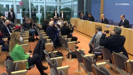 شاهد: الأحزاب الألمانية توقع اتفاقية تحالف "بداية جديدة" قبل تسلم السلطة