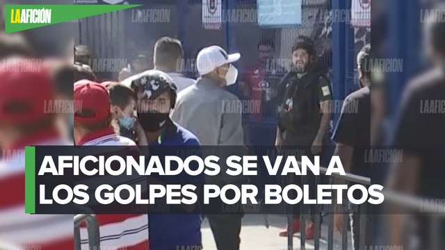 Reportan dos heridos leves por riña afuera del estadio Jalisco, no hay detenidos