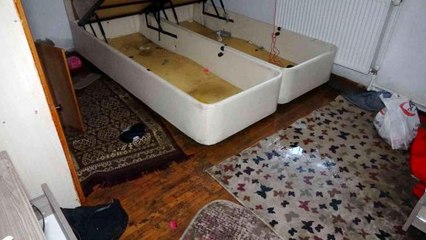 Isparta'da 2 çocuklu çiftin evi göle döndü