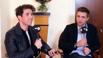 Robert Pattinson making fun of TWILIGHT for 6 minutes