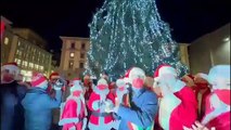 Firenze, si accendono gli alberi di Natale