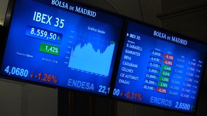 El Ibex 35 suma un 1,42 % en los 8.559 puntos