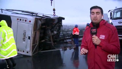 Cezaevi aracı TEM’de devrildi